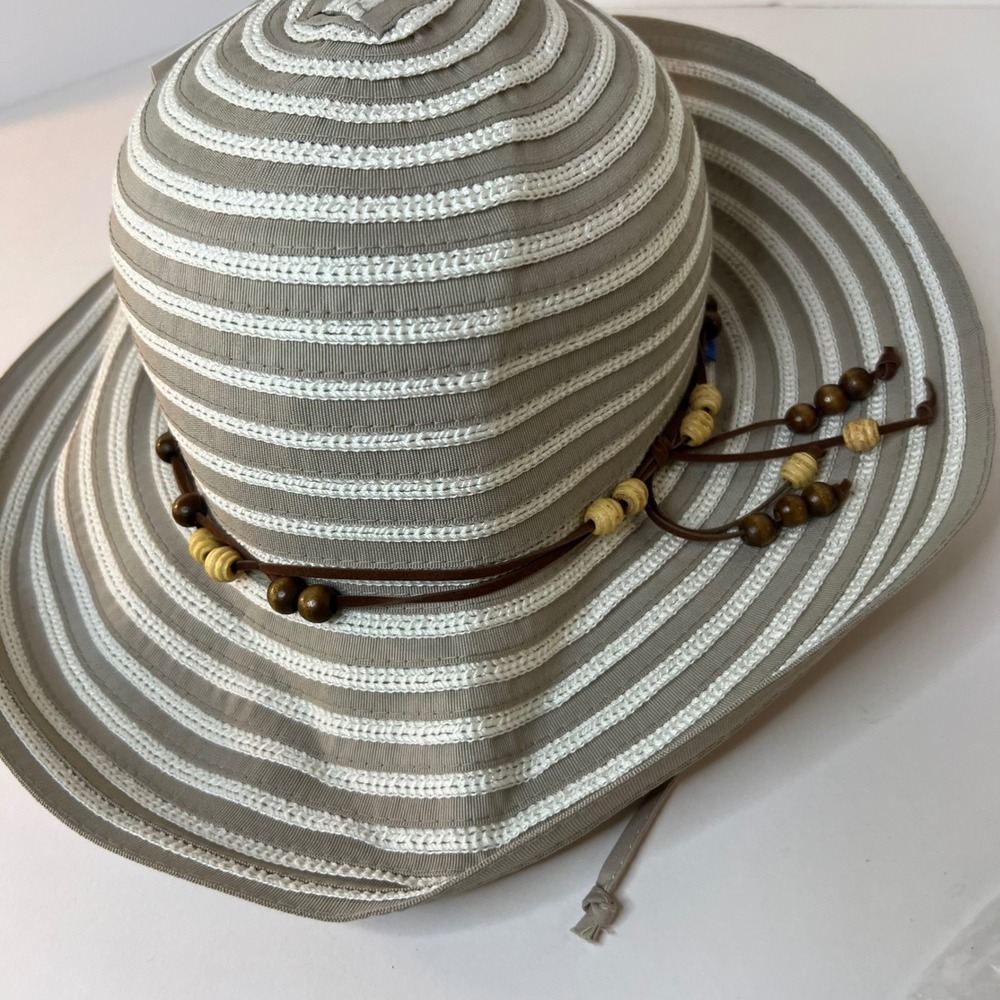 Wallaroo Hat Company Breton Hat Taupe NWT OS UPF 50+ Beaded Tie Detail Fix Bead - Picture 3 of 11